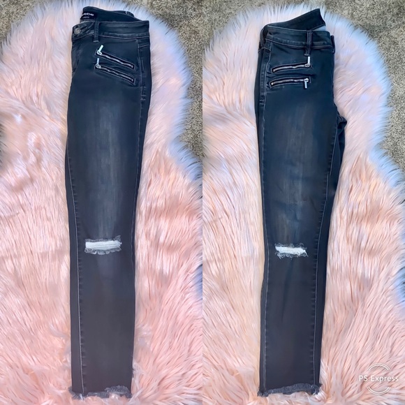 bebe Denim - 🎉HP🎉 Heartbreaker Ankle Skinny Jeans💥